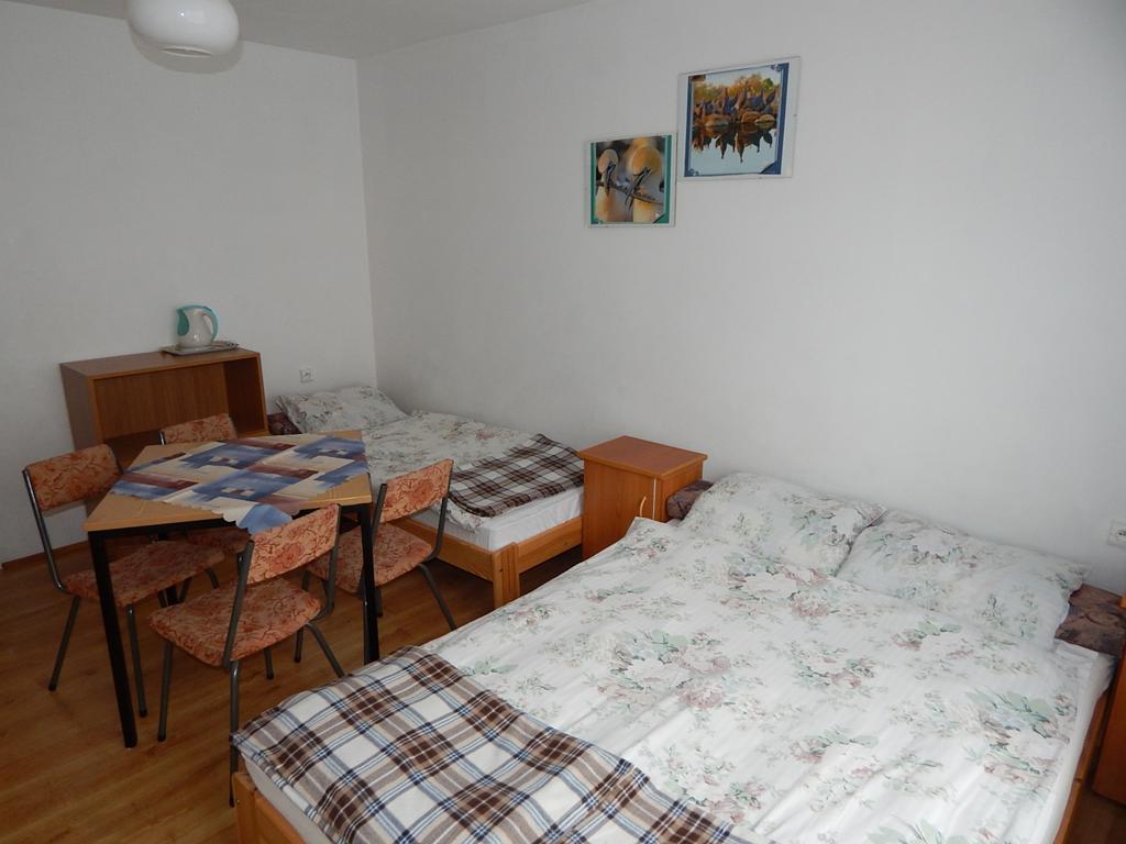 Apartament I Pokoje Aura Dom Wczasowy Darlowko Oda fotoğraf